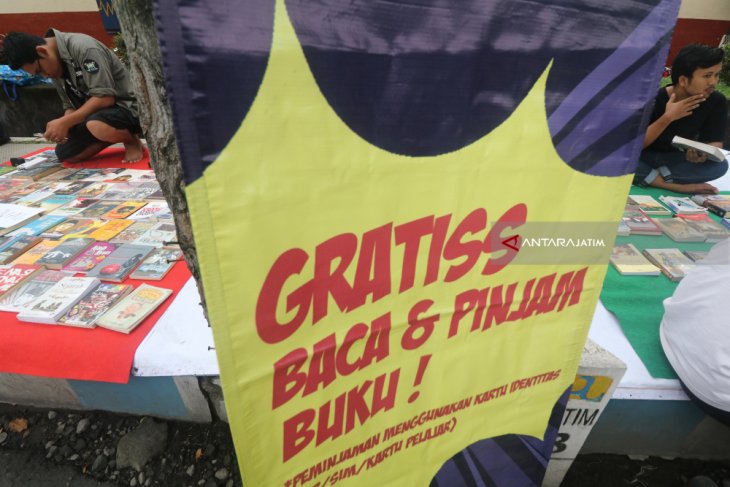 Komunitas Baca Buku