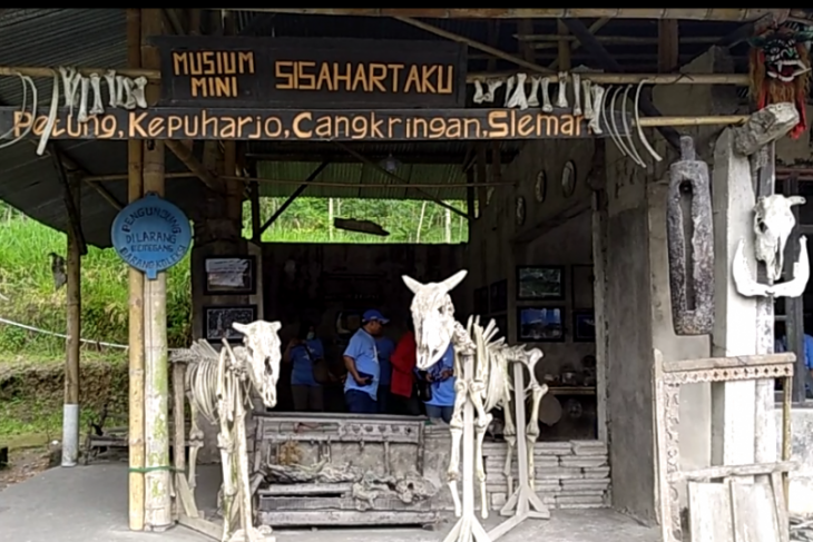 Belajar Mengenal Ganasnya Merapi melalui Museum Sisa Hartaku Video - ANTARA  News Jawa Timur