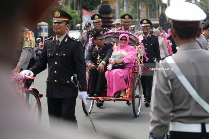 Pawai Purna Tugas