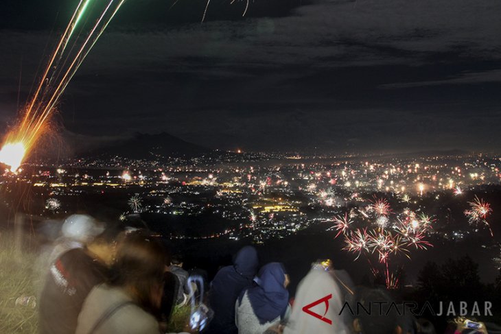 Pergantian Tahun di Puncak Bogor