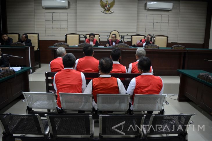 Sidang Korupsi Kredit Usaha Peternakan Sapi