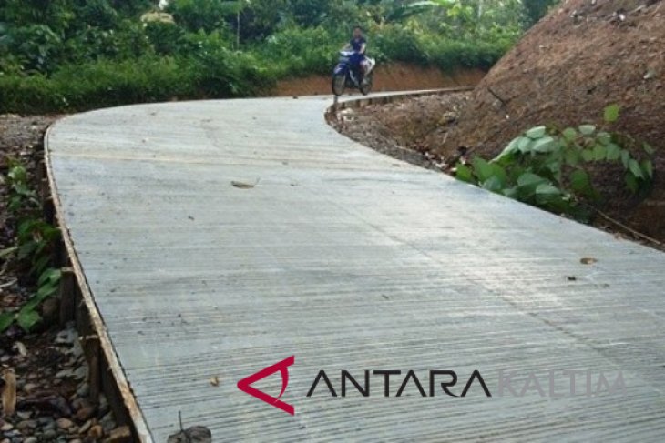 607 Infrastruktur terbangun dari dana desa 2018