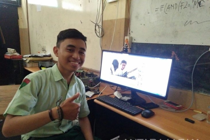 Siswa SMK Dr Soetomo Digaji Rp20 Juta oleh YouTube