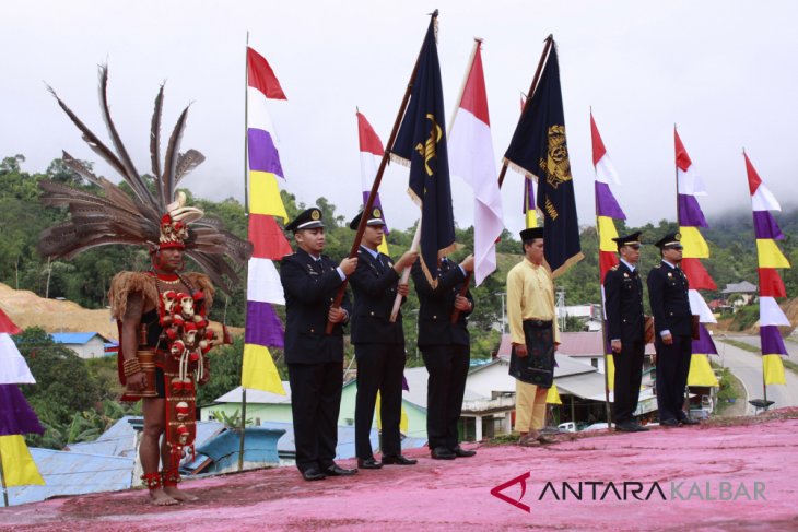 Upacara Hari Bhakti Imigrasi di Entikong