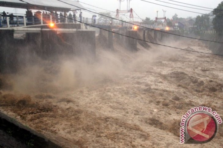 Bendung Katulampa berstatus siaga II pada Rabu pagi