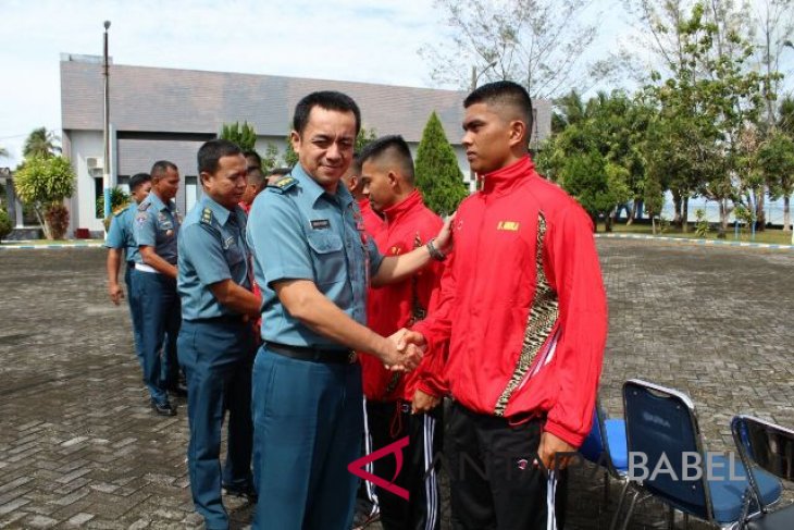 Danlanal Babel lepas calon tamtama ke Malang