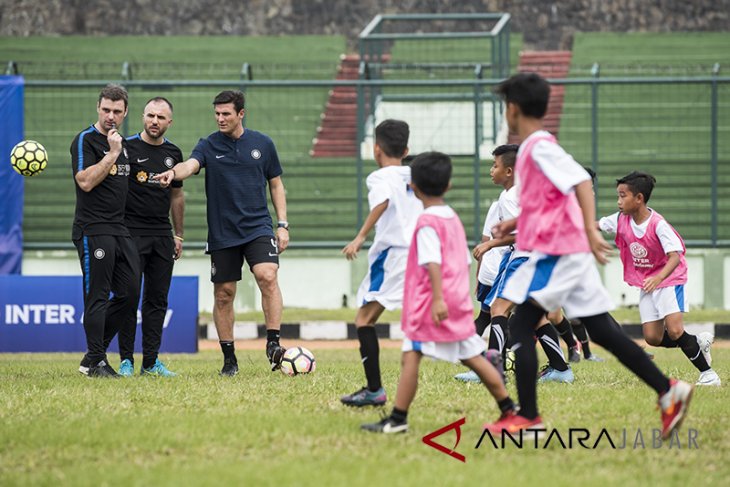 Peluncuran Akademi Persib