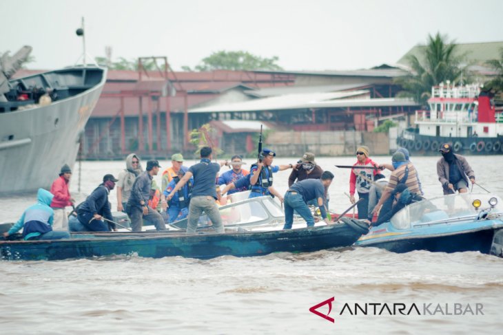 Simulasi pengamanan pilkada Kalbar