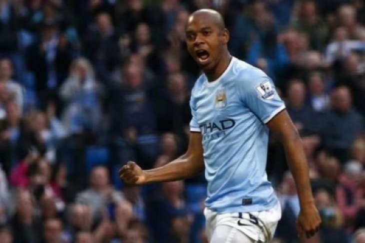 Fernandinho atasi krisis pertahanan Manchester City di Liga Champions