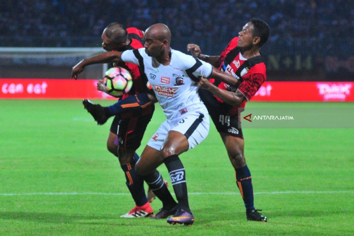 Uji Coba MU lawan Persipura