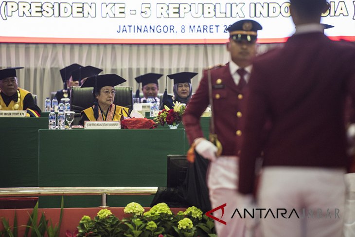 Gelar Honoris Causa Megawati Soekarnoputri