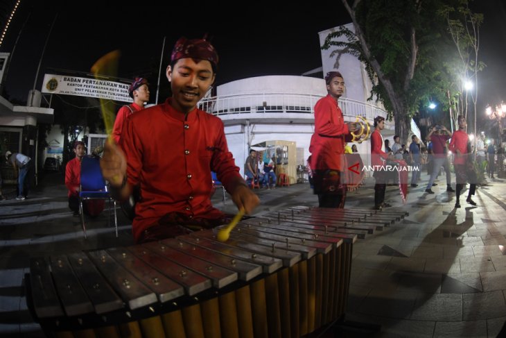 Kunjungan Wali Kota Liverpool Surabaya