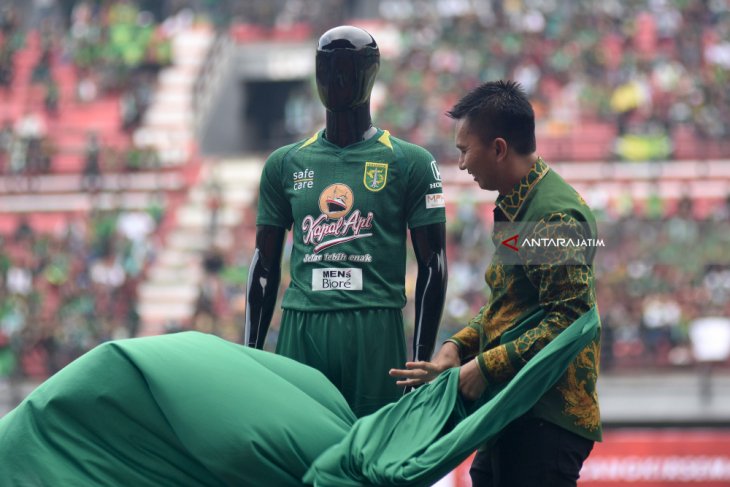 Kostum Baru Persebaya