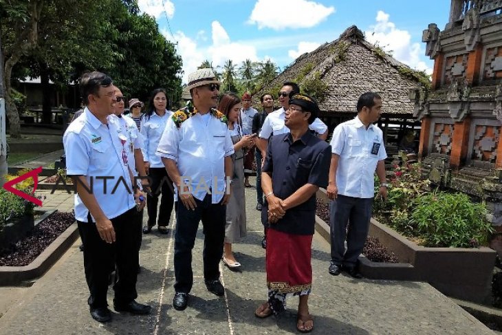 Menpar ajak direktur UNWTO kunjungi desa wisata ke Bangli (video)