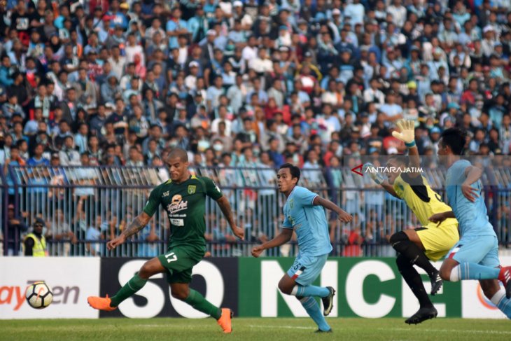  Persela Lamongan lawan Persebaya Surabaya