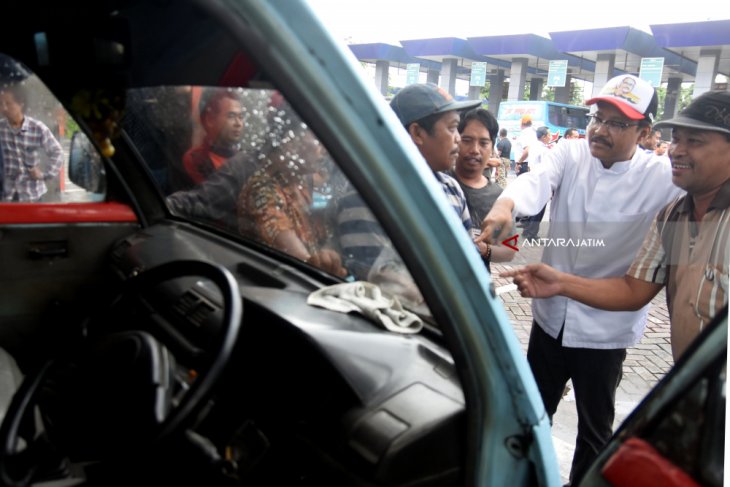 Gus Ipul Berkunjung Ke Terminal