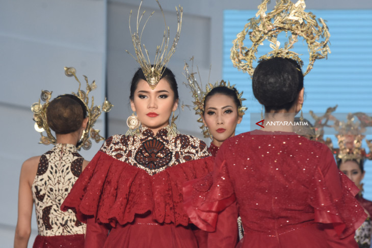 East Java Fashion Tendance