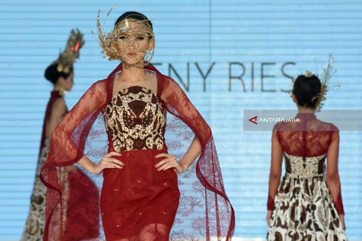 East Java Fashion Tendance