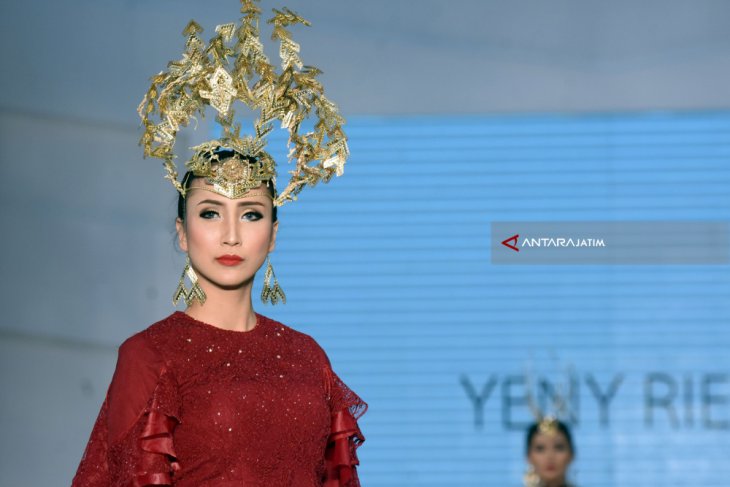 East Java Fashion Tendance