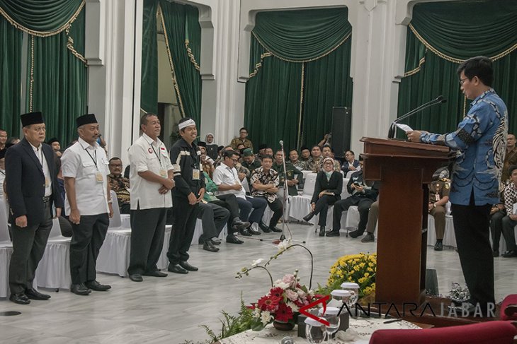 Deklarasi LHKPN Calon Kepala Daerah Jabar
