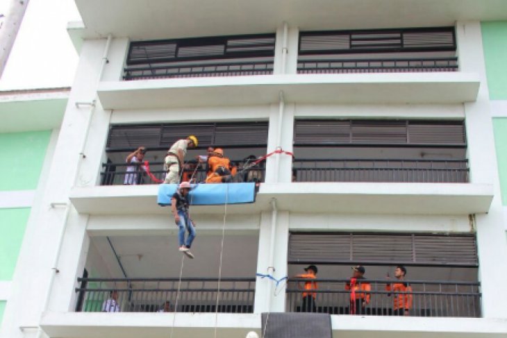 Polres HST bantu warga Meratus
