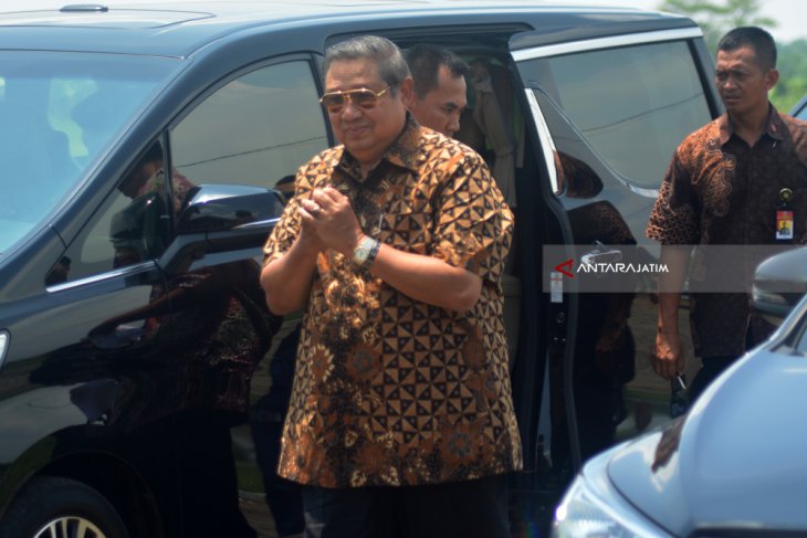 Kunjungan Keluarga Mantan Presiden SBY di Mojokerto