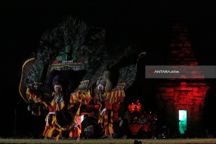 Pagelaran Purnama Seruling Penataran