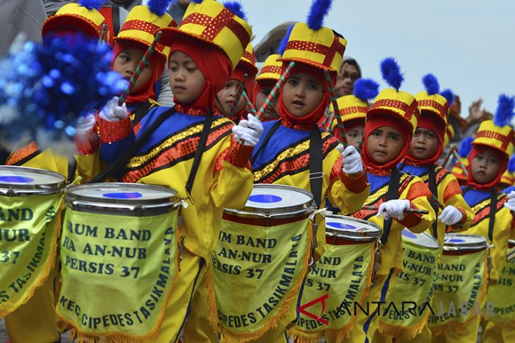 Parade Karnaval Raudatul Athfal