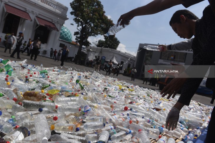 Pemusnahan Minuman Keras Oplosan