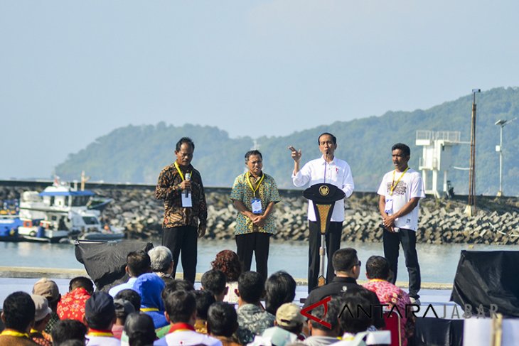 Presiden Resmikan Keramba Jaring Apung