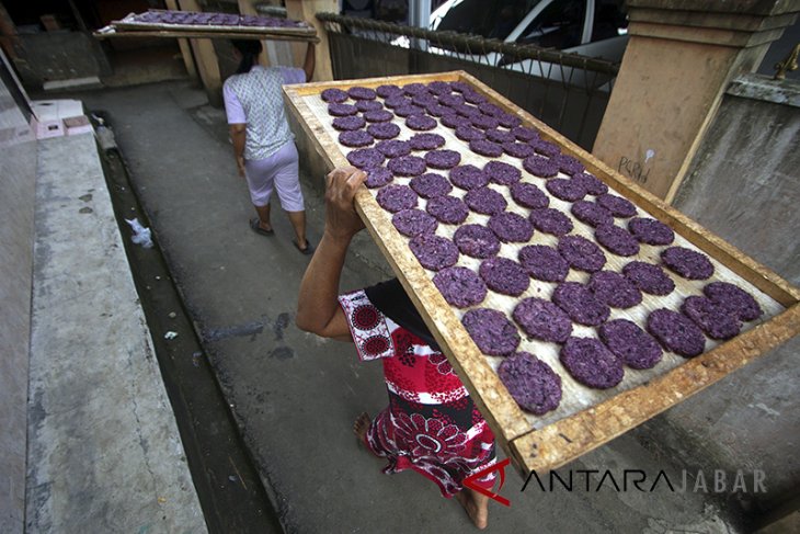 Produksi Rengginang Tembus Pasar Asia