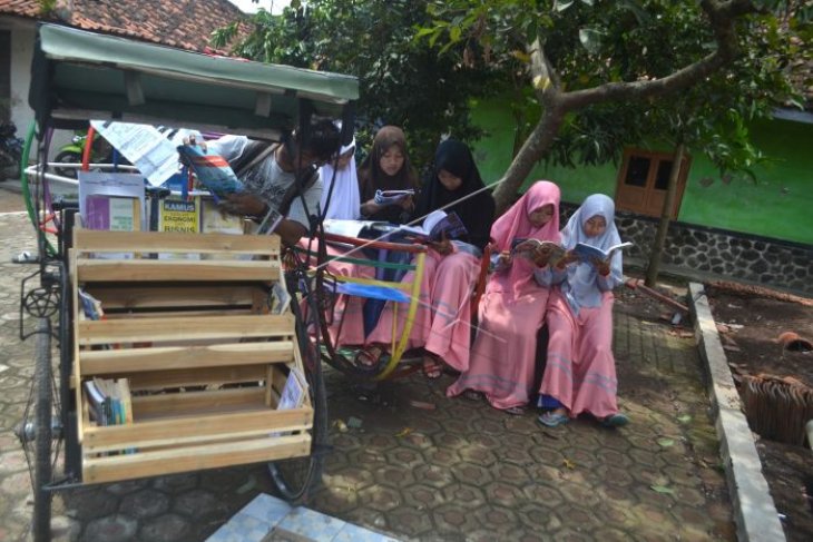 Perpustakaan Keliling Becak