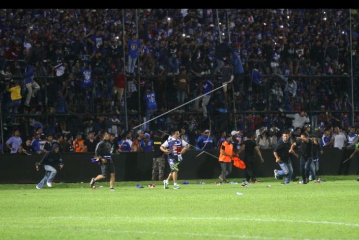 Ricuh Arema FC - Persib Bandung