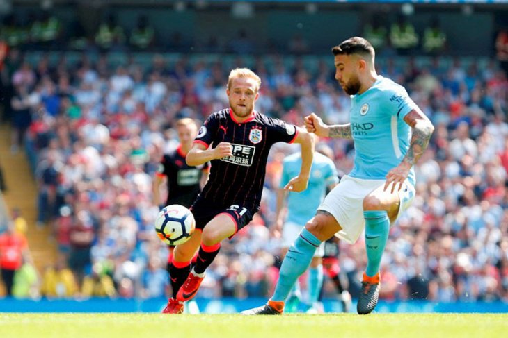 Huddersfield tahan Manchester City tanpa gol