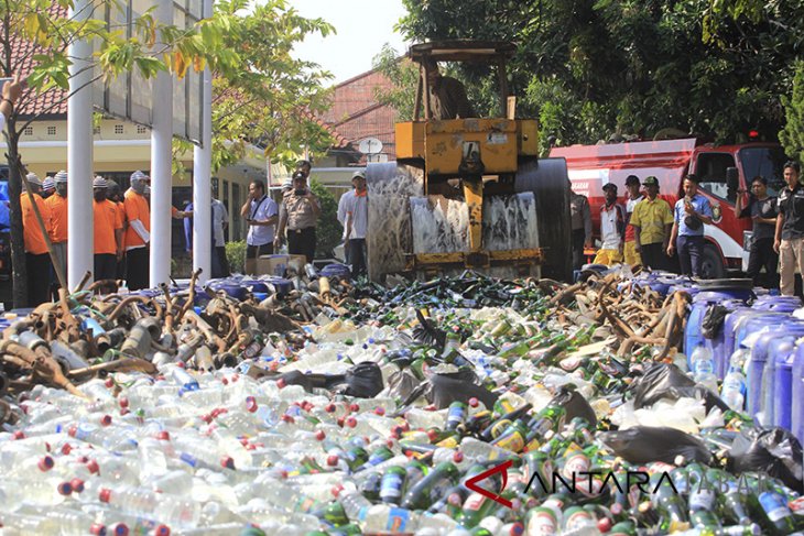 Pemusnahan Miras Jelang Ramadan