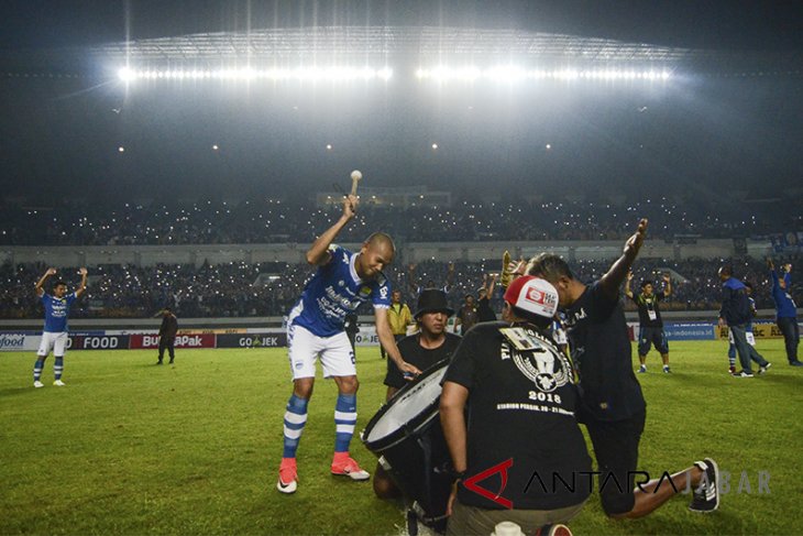 Persib berhasil mengalahkan PSM Makasar