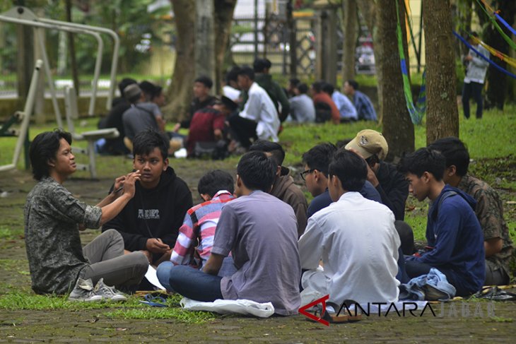 Pesantren Kilat di ruang terbuka hijau