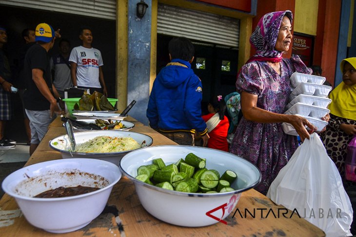 Warung nasi sedekah Ramadan