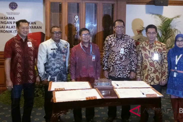 Parkir di Tabanan kini bayar pakai uang elektronik