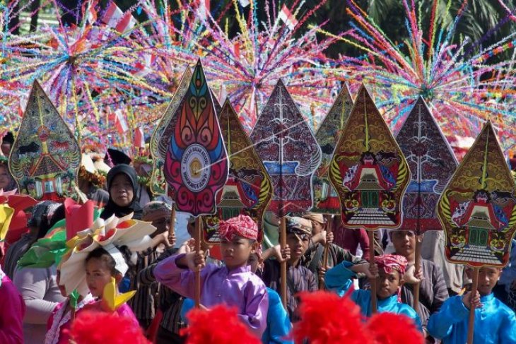 Karnaval budaya dugderan