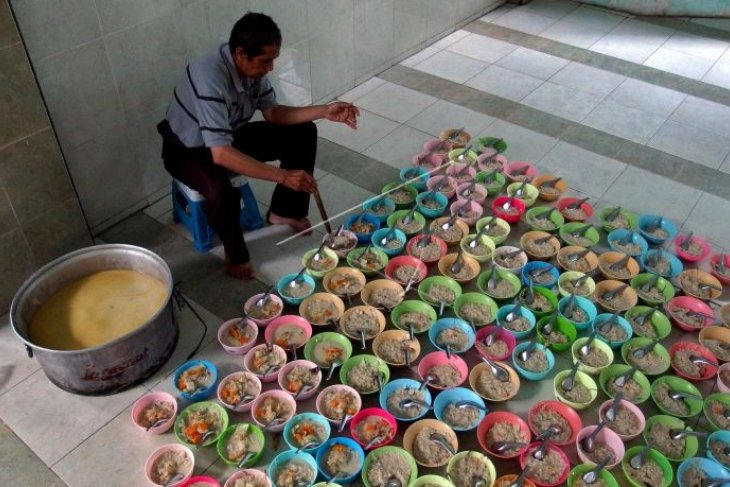 Menu berbuka puasa bubur India