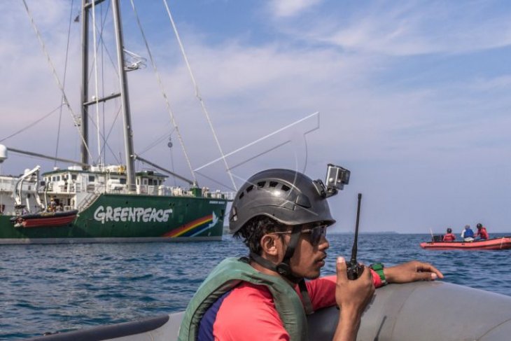 Pemantauan wilayah konservasi Karimunjawa