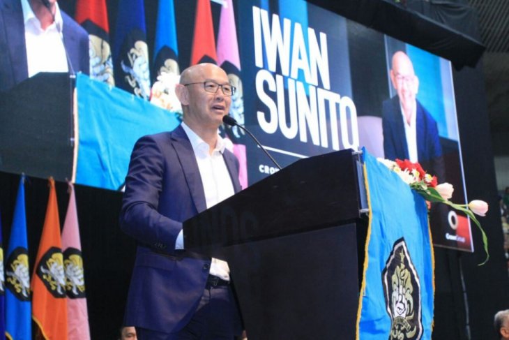 CEO Founder Crown Property Group Iwan Sunito