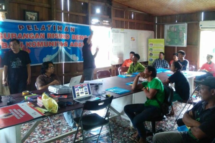 Suku marginal Jambi mendapat pelatihan penanggulangan bencana