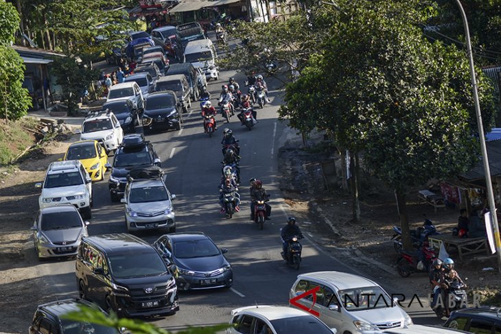 Arus mudik jalur Nagreg