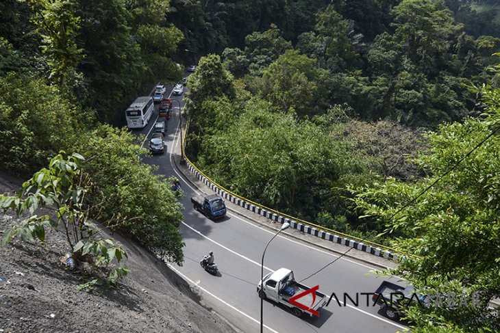 Arus mudik jalur Sumedang lancar