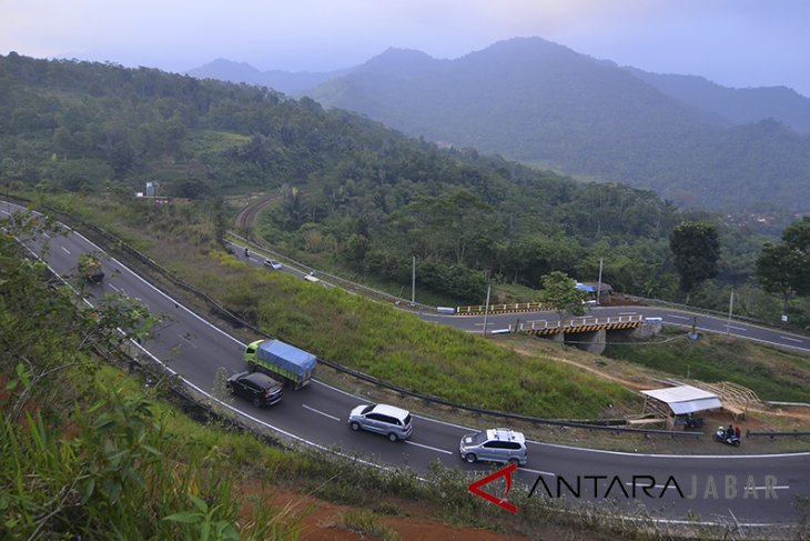 Arus mudik lingkar gentong