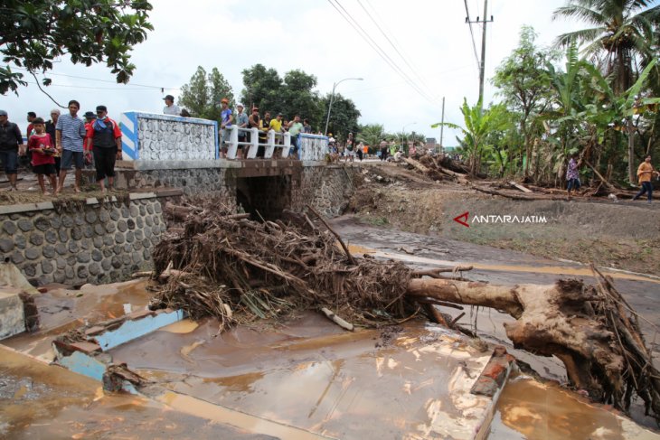 Banjir Bandang Banyuwangi