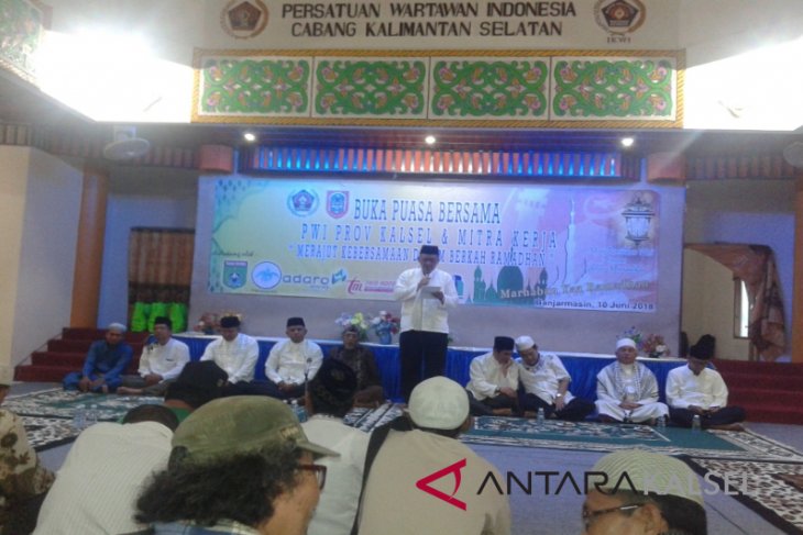 PWI Kalsel Gelar Buka Puasa