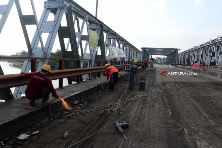 Jembatan Widang Selesai Diperbaiki